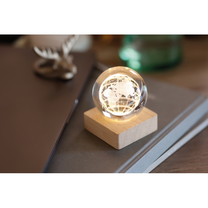 GLOBE LIGHT