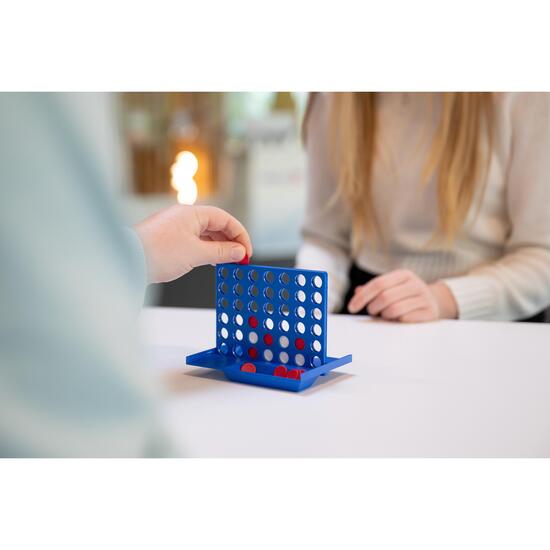 Denkspiel "Gewinn mit 4"
