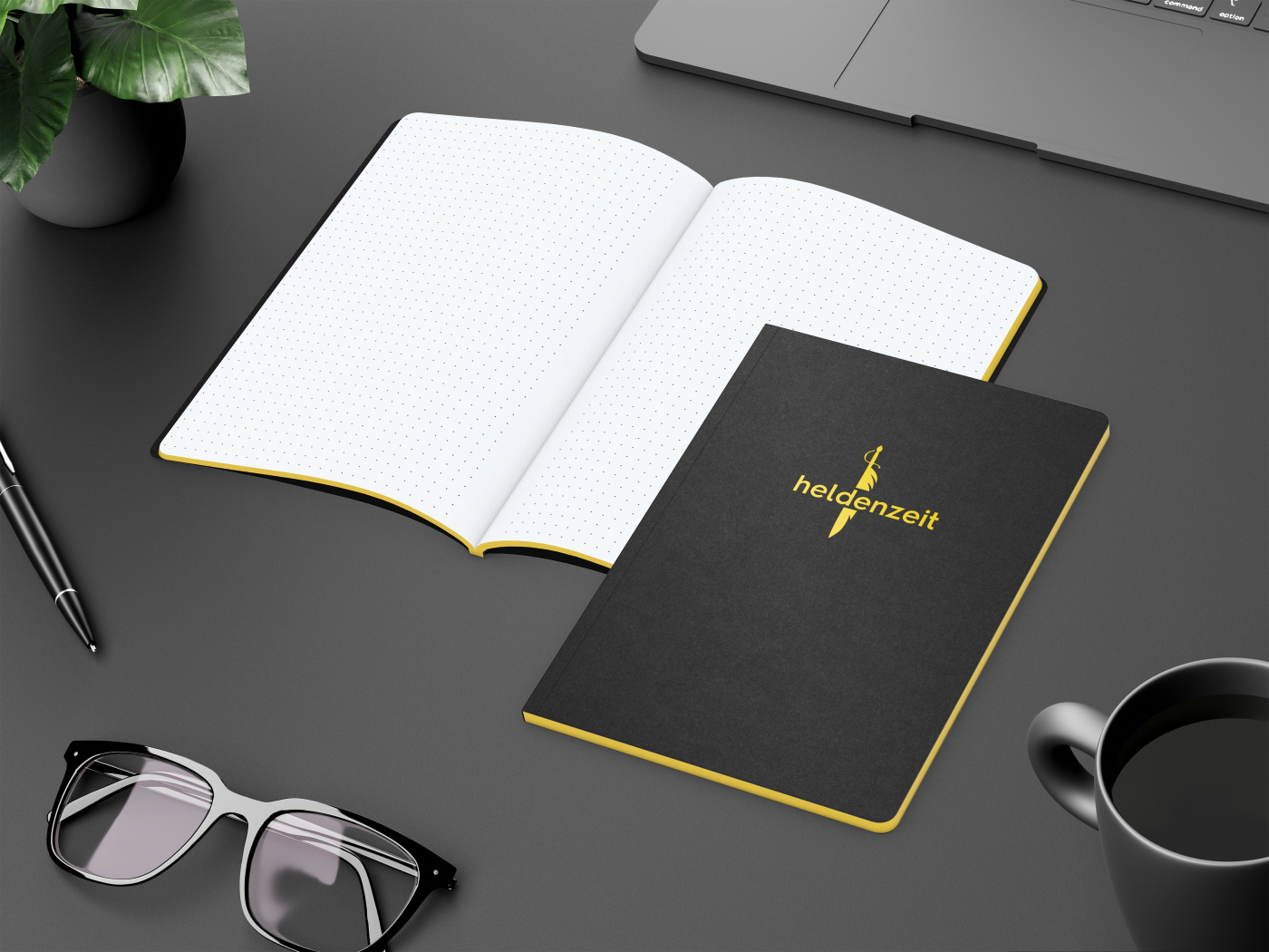 Notizbuch Tablet-Book Farbschnitt Naturkarton-Softcover schwarz, Papierformat/Lineatur DIN A5 / Punktraster, Farbschnitt/Logodruck gelb/gelb