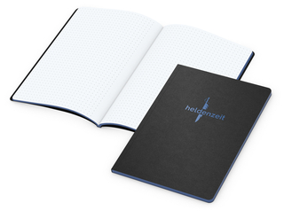 Notizbuch Tablet-Book Farbschnitt Naturkarton-Softcover schwarz, Papierformat/Lineatur DIN A5 / Punktraster, Farbschnitt/Logodruck mittelblau/mittelblau
