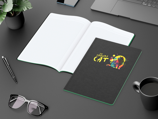 Notizbuch Tablet-Book Farbschnitt Naturkarton-Softcover schwarz, Papierformat/Lineatur DIN A4 / Winkelkaro, Farbschnitt/Logodruck grün/4farbig