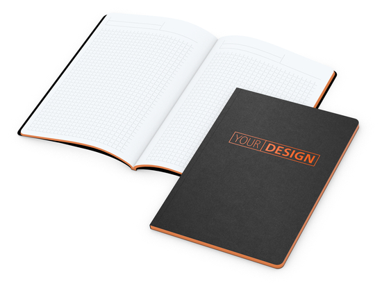 Notizbuch Tablet-Book Farbschnitt Naturkarton-Softcover schwarz, Papierformat/Lineatur DIN A5 / Winkelkaro, Farbschnitt/Logodruck orange/orange