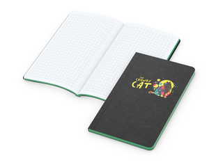 Notizbuch Tablet-Book Farbschnitt Naturkarton-Softcover schwarz, Papierformat/Lineatur 94 × 152 mm / Winkelkaro, Farbschnitt/Logodruck grün/4farbig