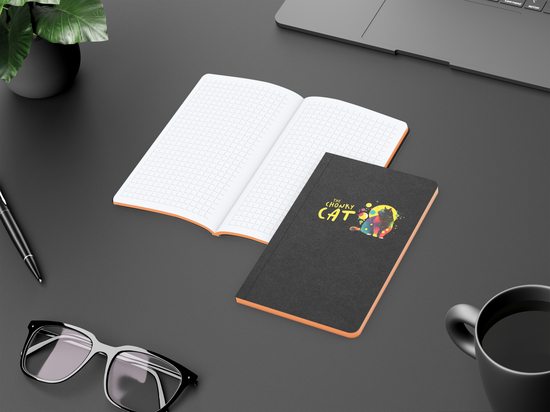 Notizbuch Tablet-Book Farbschnitt Naturkarton-Softcover schwarz, Papierformat/Lineatur 94 × 152 mm / Winkelkaro, Farbschnitt/Logodruck orange/4farbig