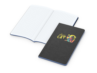 Notizbuch Tablet-Book Farbschnitt Naturkarton-Softcover schwarz, Papierformat/Lineatur 94 × 152 mm / Winkelkaro, Farbschnitt/Logodruck mittelblau/4farbig