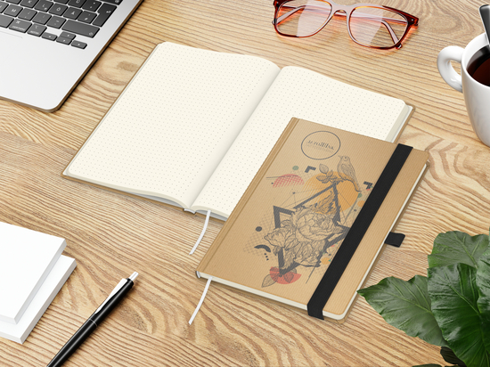 Notizbuch Match-Book Naturpapier-Hardcover individuell bedruckt, DIN A5, Papierfarbe/Lineatur Cremefarben/Punktraster, Einband-Papierfarbe Braun