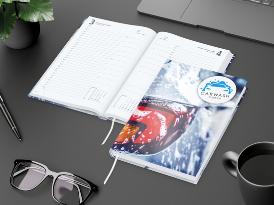 Tageskalender Advance Mo.–So. je 1 Seite Papier-Hardcover, Einband-Oberfläche glänzend