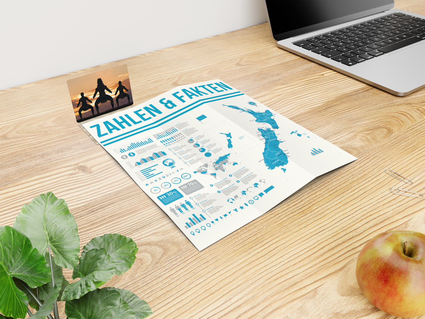 Faltplan Concept-Card Large RECYCLING 100 × 72 mm Naturkarton-Umschlag, Faltplan 30 Kacheln (276 × 320 mm)