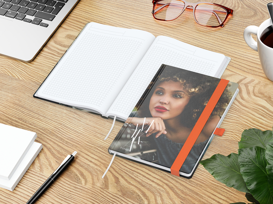 Notizbuch Match-Book White Bestseller, A5, Cover-Star, gloss-individuell, orange
