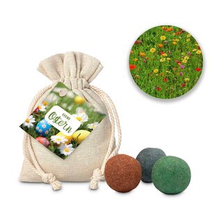 Kleines Säckchen mit Oster-Anhänger gefüllt mit 3 Saatkugeln für eine farbenfrohe Blumenwiesen