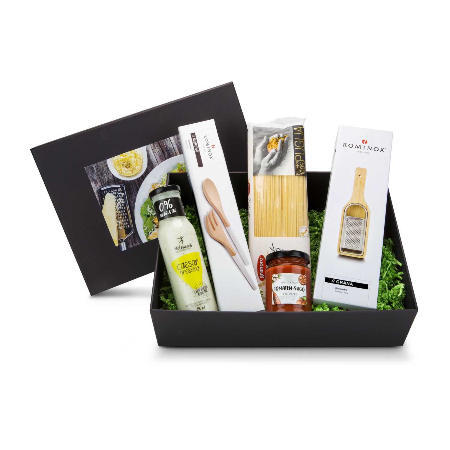 Caesar Dressing (240 ml), ROMINOX® Holz-Salatbesteck, 500 g Spaghetti, ROMINOX® Parmesanreibe und Tomatensoße (160 ml) in Geschenkbox