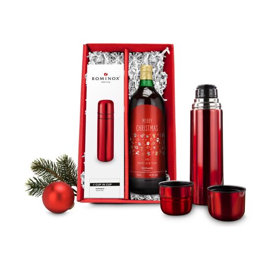 Rot in Rot: Eine rote ROMINOX® Isolierkanne mit 2 Bechern (0,75 l) und 1 Flasche Glühwein (1 l) im roten Geschenkkarton