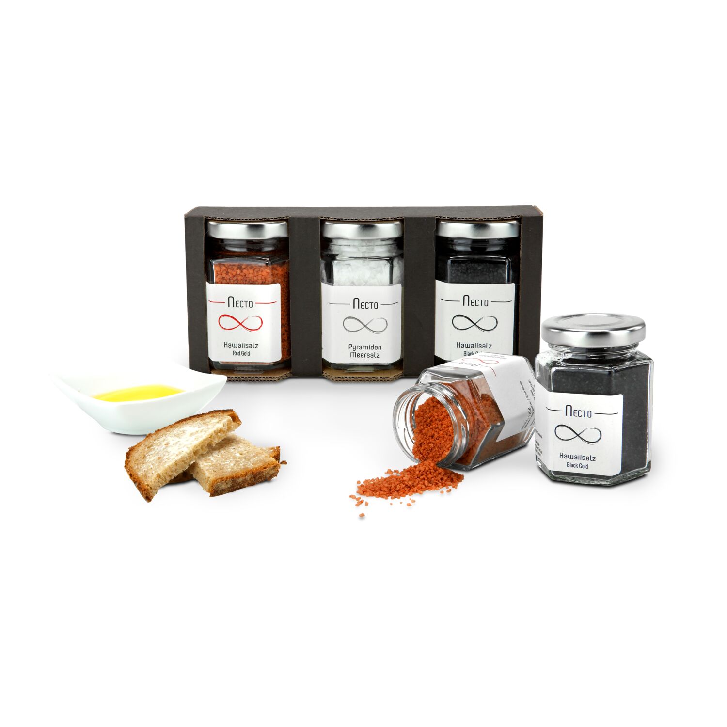 Genießen Sie ein Glas Necto Hawaiisalz Black Gold, ein Glas Necto Pyramiden Fingersalz und ein Glas Necto Hawaiisalz Red Gold