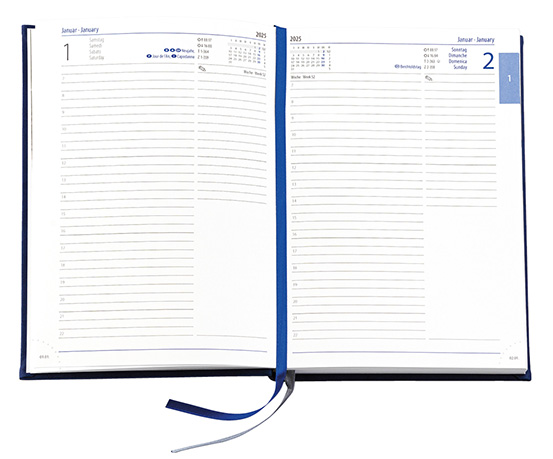 Buchkalender "Daily Chefkalender INT" im Format 14,5 x 20,5 cm, Kalendarium 4-sprachig D/F/I/GB Grau/Blau mit 2 Lesebändern, 416 Seiten Fadenheftung, Eckenperforation, Einband Fashion anthrazit