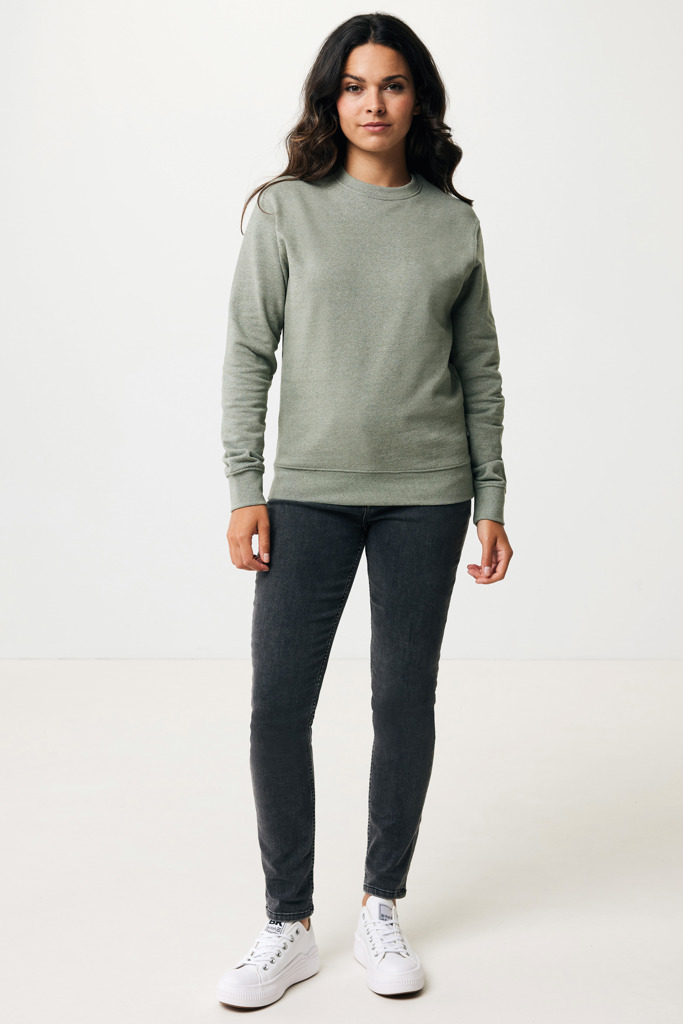 IQONIQ Denali ungefärbt. Rundhals-Sweater aus recycelter BW