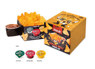 Nacho Box im Schuber, Inhalt: Nachos Paprika-Chili, Sour Cream