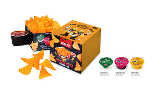 Nacho Box im Schuber, Inhalt: Nachos Paprika-Chili, Salsa Dip Spicy ca. 100 g + 90 g (Dip)