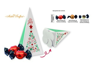 Weihnachtspralinés in Motivkartonage "Tannenbaum", Inhalt: Pralinen Milchschokolade und weiße Schokolade mit Haselnusscremefüllung ca. 120 g