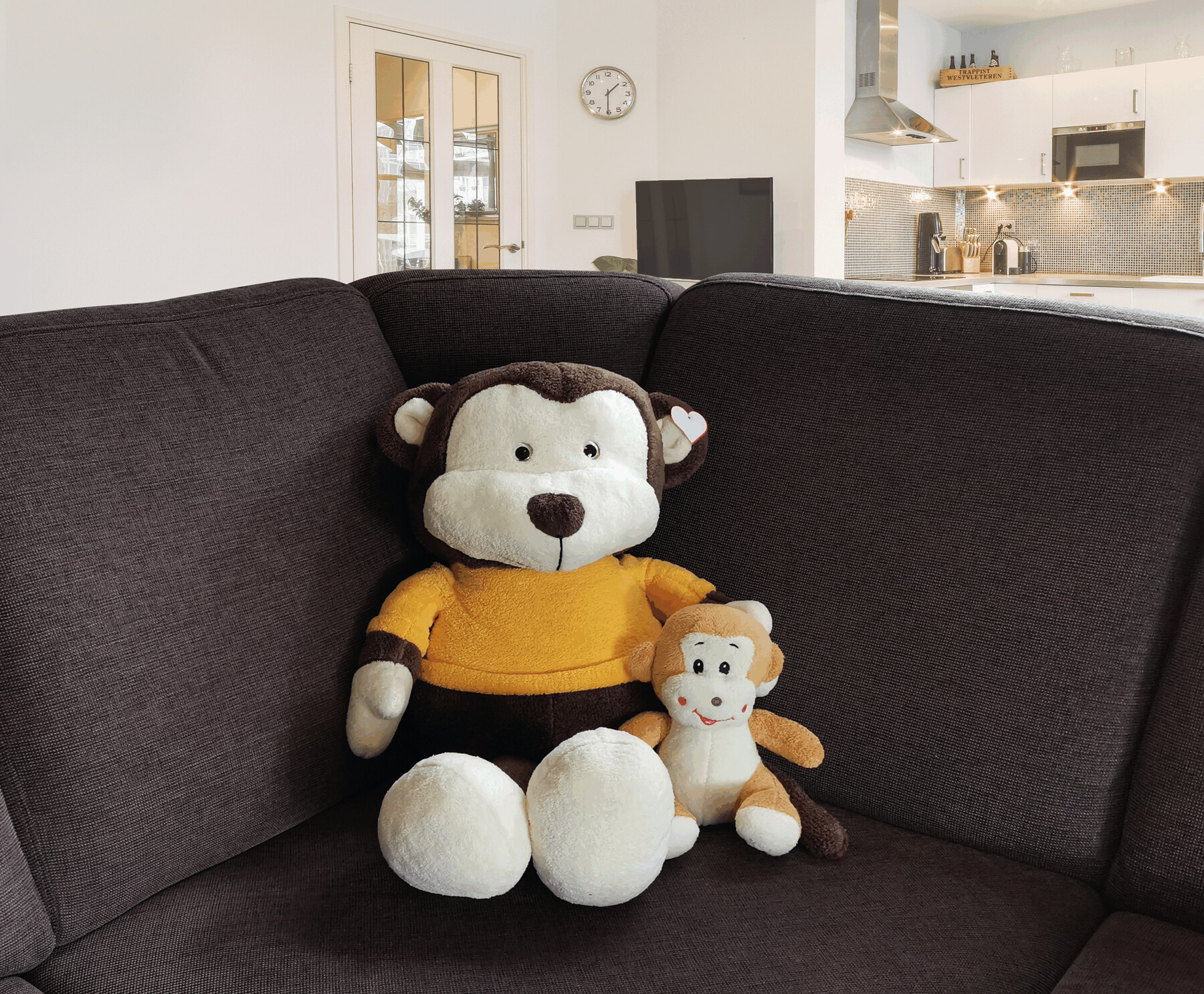 Großer Plüsch-Affe BATU, braun