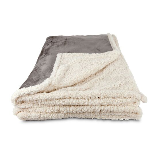 Kuscheldecke Sherpa in grau / creme, Maße: 150 x 200 cm, Oberseite: Polyester Flanell, Unterseite: Polyester Sherpa, OEKO-TEX®