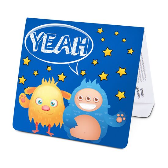 Ein Bogen mit 13 Kinder-Tattoos mit Monsterdesign in einem Kartonmäppchen.