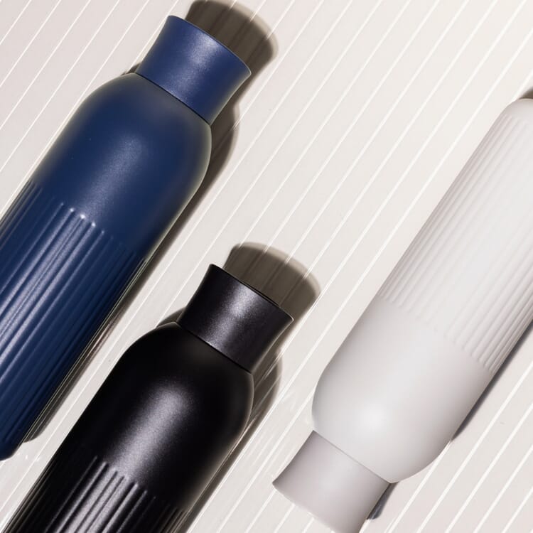 Sagaform Tekla Push Stahlisolierflasche mit Druckverschluss (recycelt) 500 ml
