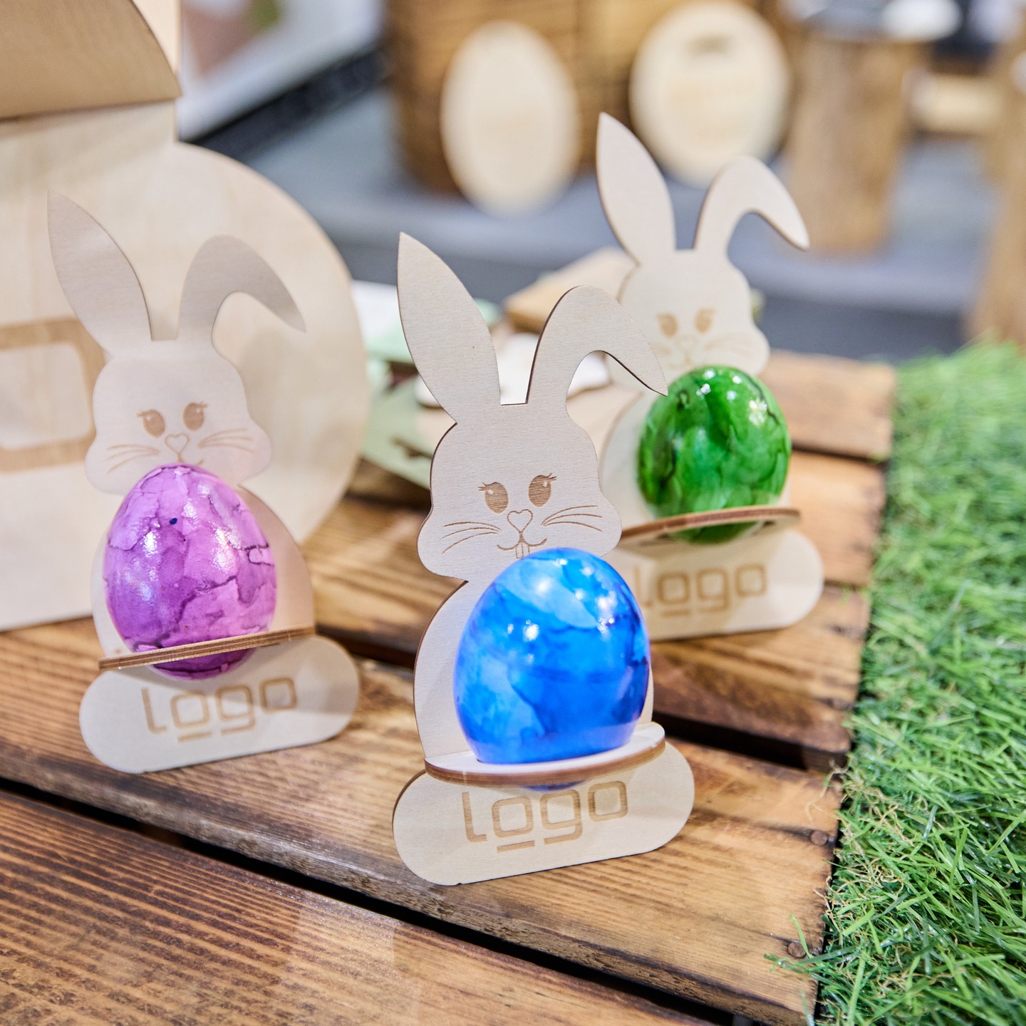 Eierbecher "Easter Buddy" Budget (FSC® zertifiziert)